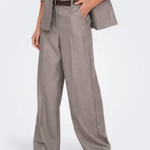 Pantalón Pinzas Wide Relieve